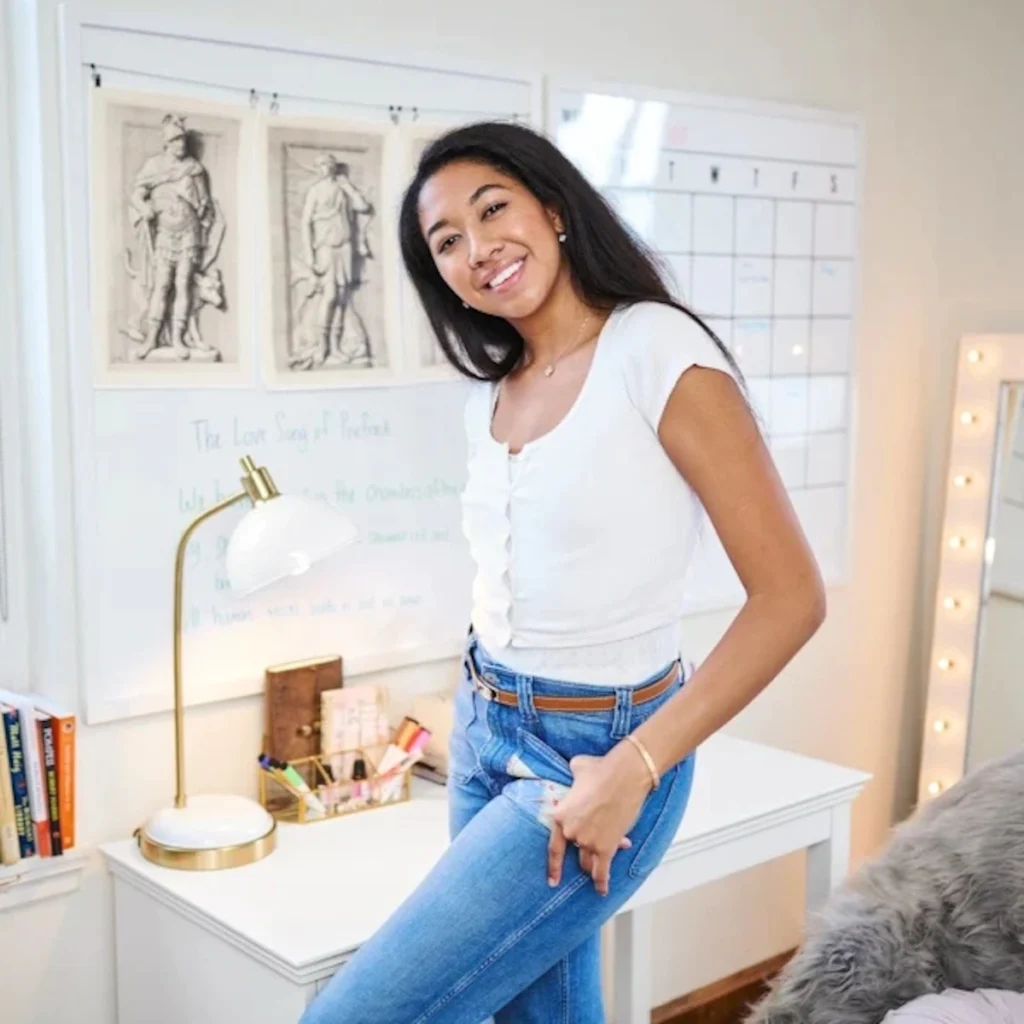 Aoki Lee Simmons (Influencer) - Bio, Career, Facts, and More